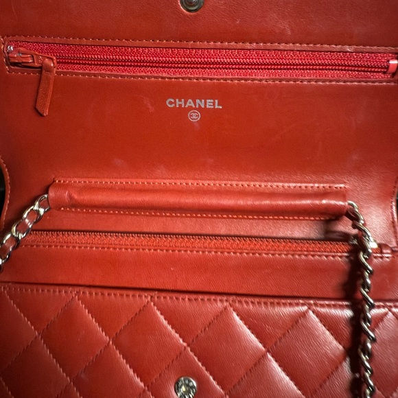 Authentic CHANEL Classic Wallet On Chain - Picture 14 of 15